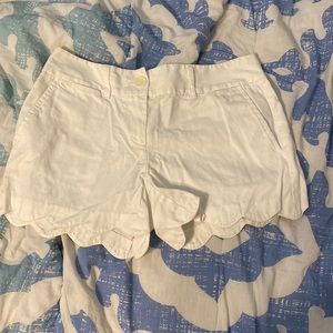 Ann Taylor loft shorts white size 00